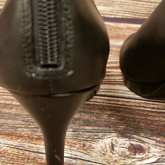 Nine West black  3.5" heeled shoes Pre-owned - Picture 8 of 8